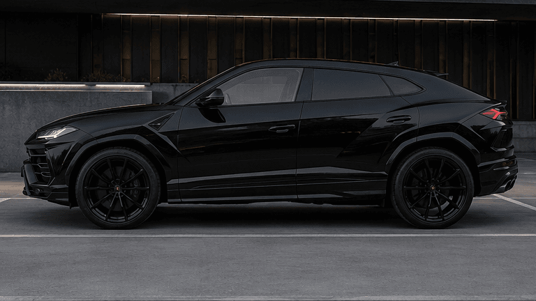 Lamborghini Urus — Lateral